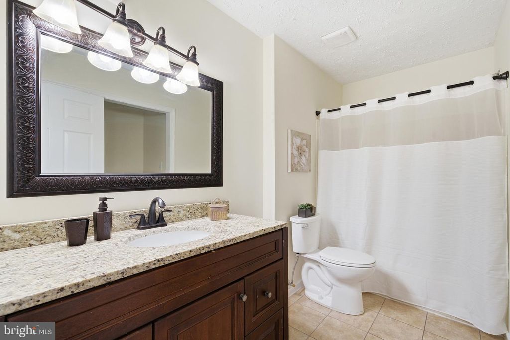 Image 21 of property listing at 105 QUAILWOOD PKWY, La Plata, MD 20646