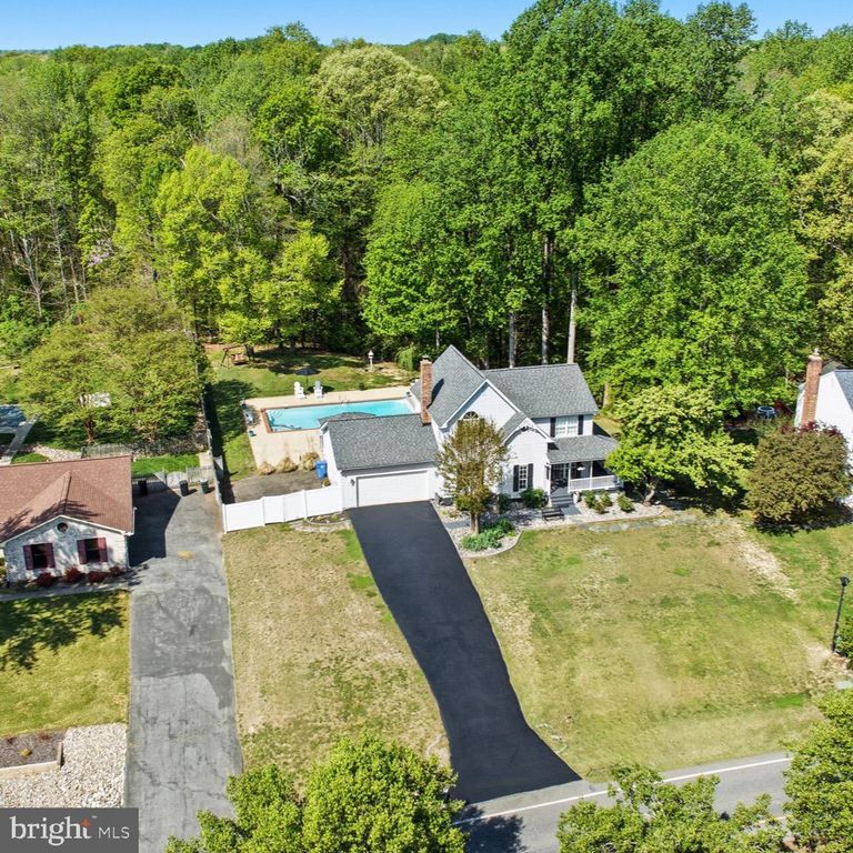 Image 29 of property listing at 105 QUAILWOOD PKWY, La Plata, MD 20646