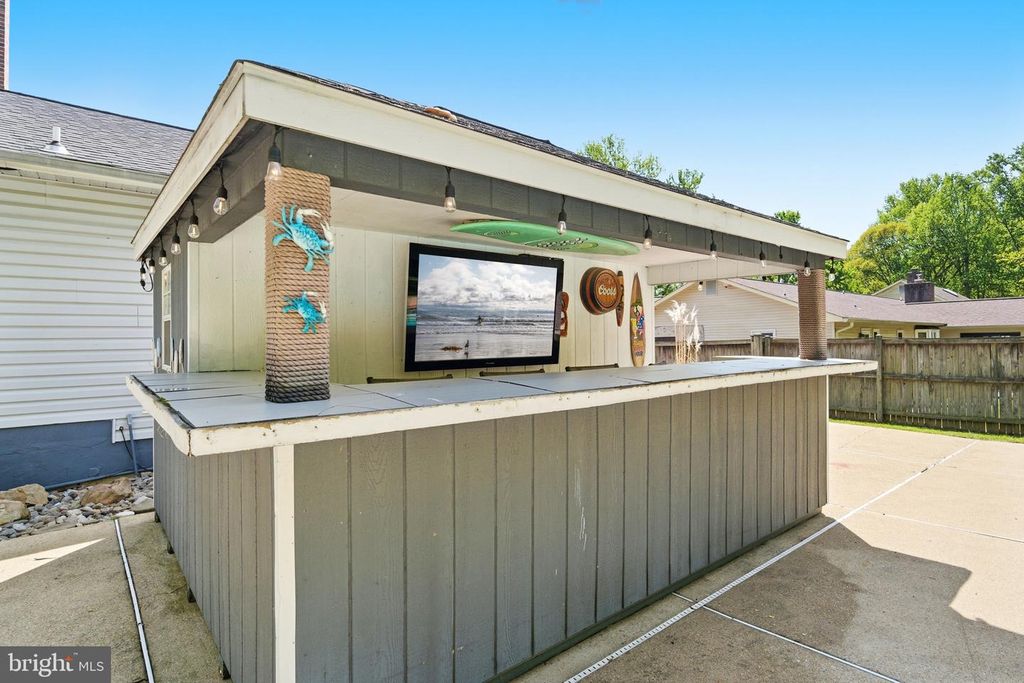 Image 36 of property listing at 105 QUAILWOOD PKWY, La Plata, MD 20646