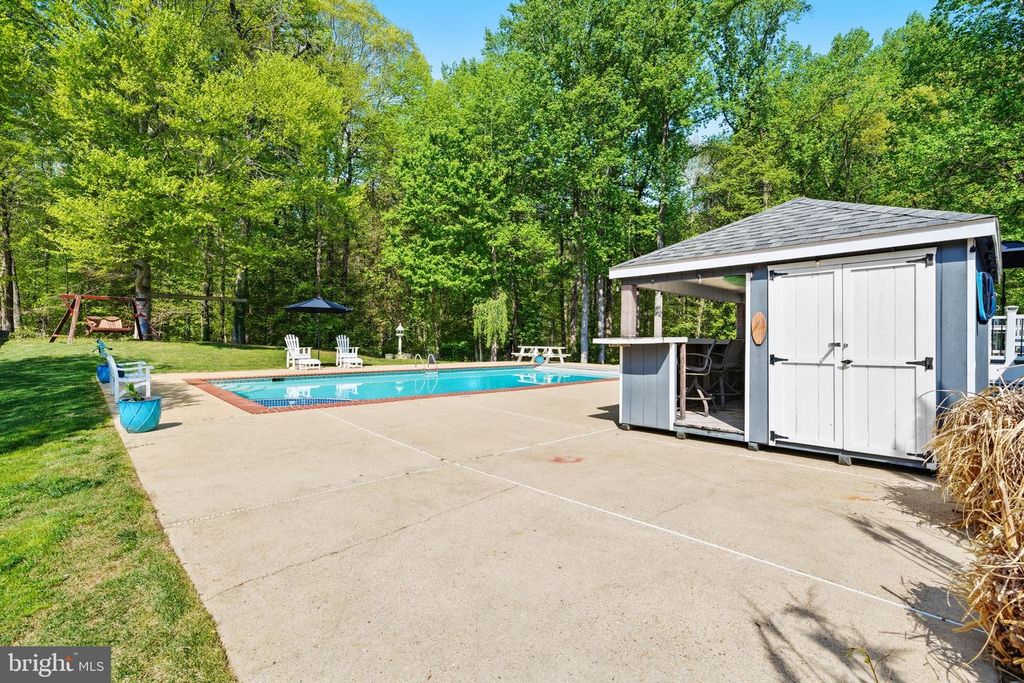 Image 38 of property listing at 105 QUAILWOOD PKWY, La Plata, MD 20646