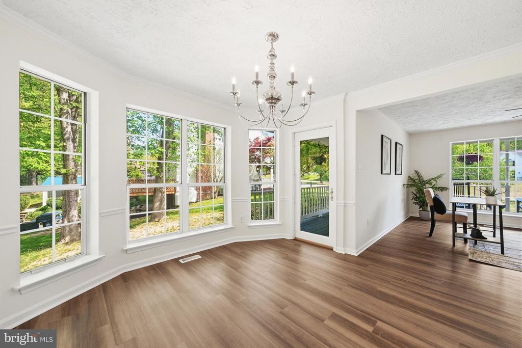 Image 8 of property listing at 105 QUAILWOOD PKWY, La Plata, MD 20646