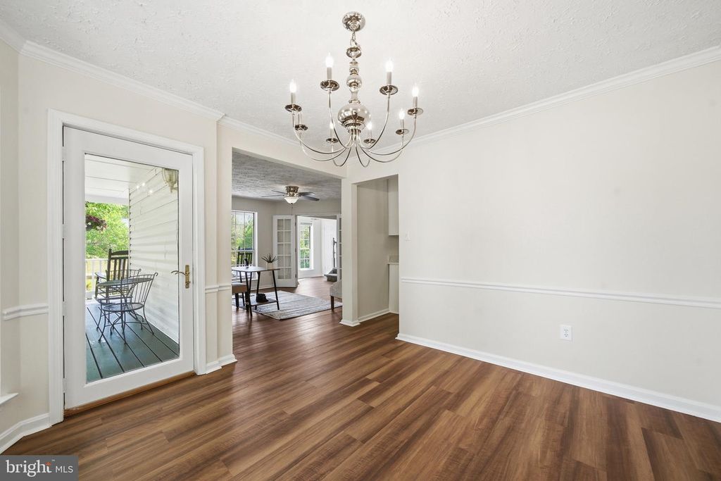 Image 9 of property listing at 105 QUAILWOOD PKWY, La Plata, MD 20646