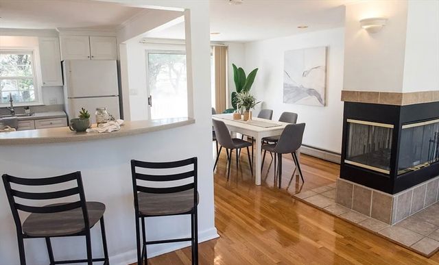 71 Elinor Rd, Newton, MA 02461