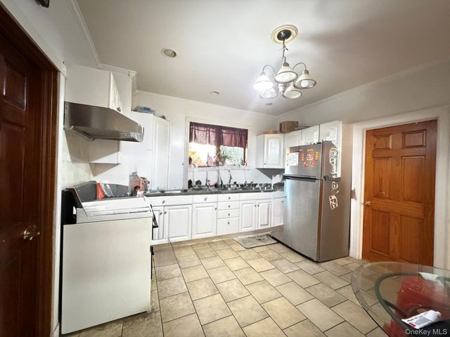 111-20 14th Road, College Point, NY 11356