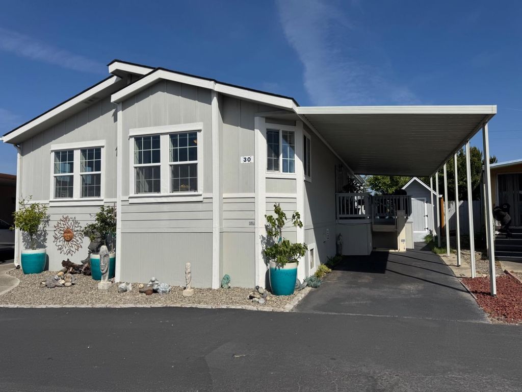 150 Kern Street 30, Salinas, CA 93905