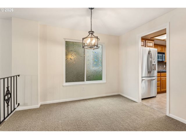 18 WHEATHERSTONE, Lake Oswego, OR 97035