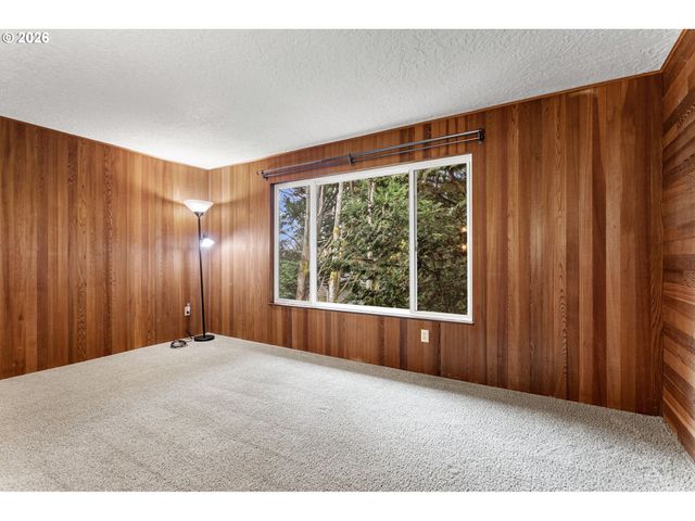 18 WHEATHERSTONE, Lake Oswego, OR 97035