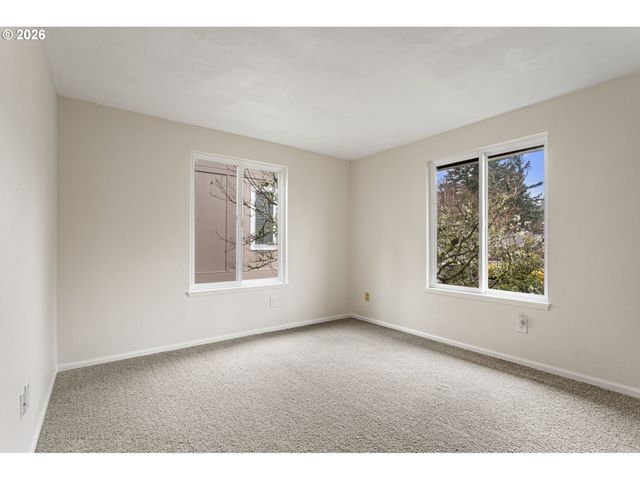 18 WHEATHERSTONE, Lake Oswego, OR 97035