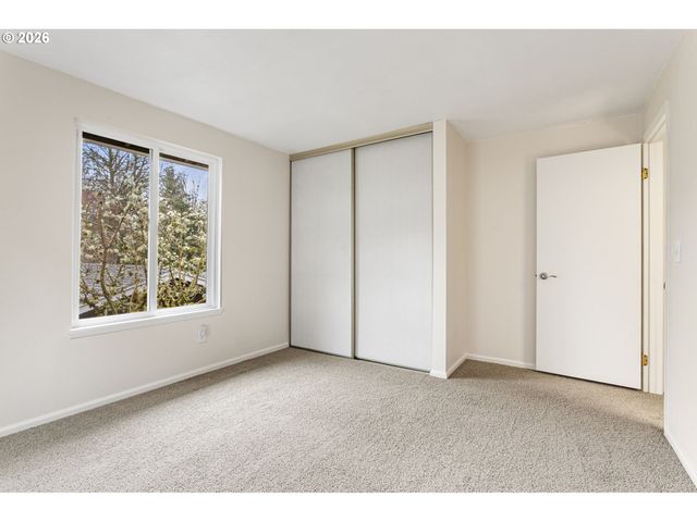 18 WHEATHERSTONE, Lake Oswego, OR 97035