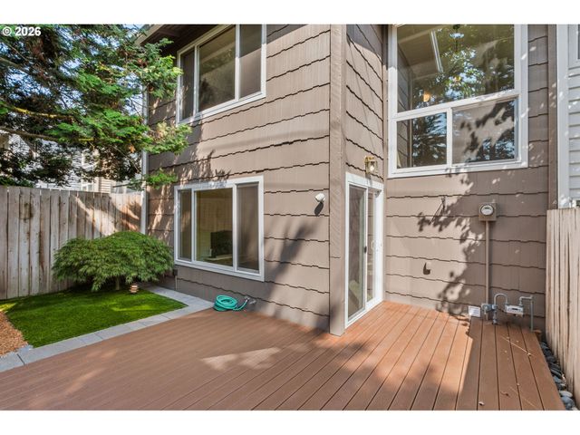 18 WHEATHERSTONE, Lake Oswego, OR 97035