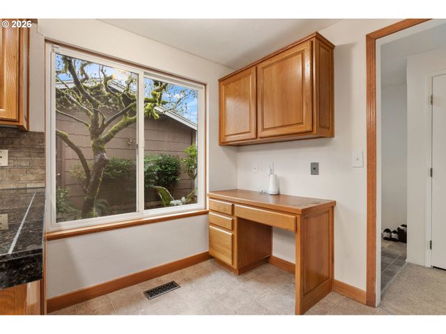 18 WHEATHERSTONE, Lake Oswego, OR 97035