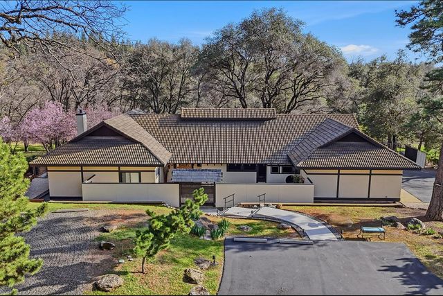 1555 Naturewood Dr, Meadow Vista, CA 95722