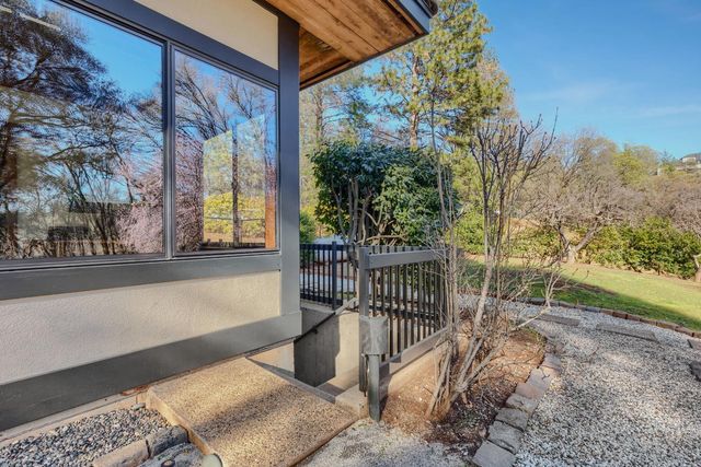 1555 Naturewood Dr, Meadow Vista, CA 95722