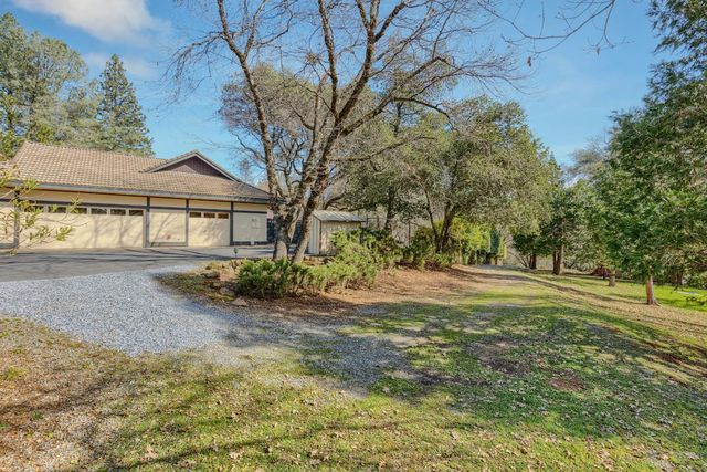 1555 Naturewood Dr, Meadow Vista, CA 95722