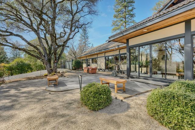 1555 Naturewood Dr, Meadow Vista, CA 95722