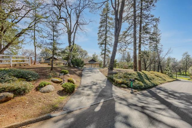 1555 Naturewood Dr, Meadow Vista, CA 95722