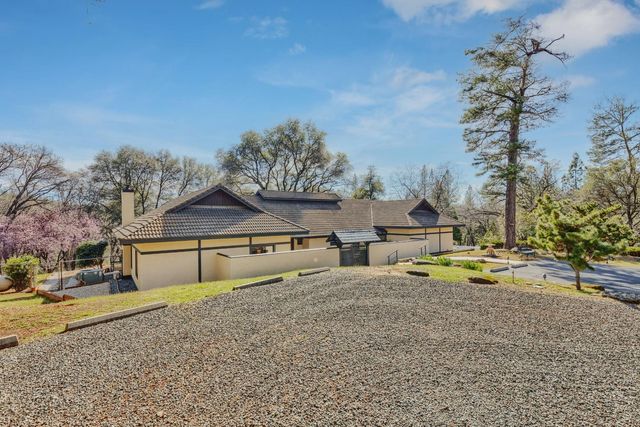 1555 Naturewood Dr, Meadow Vista, CA 95722