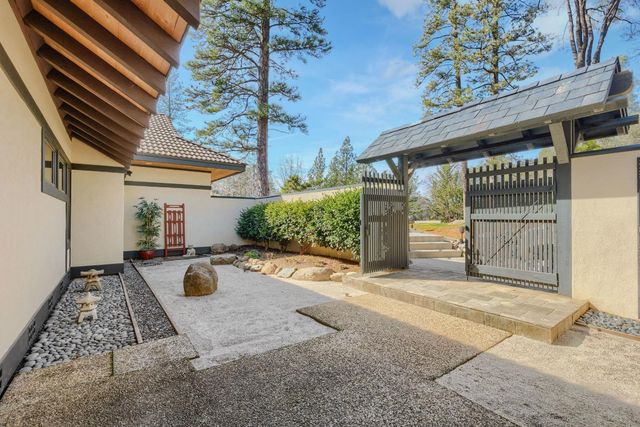 1555 Naturewood Dr, Meadow Vista, CA 95722