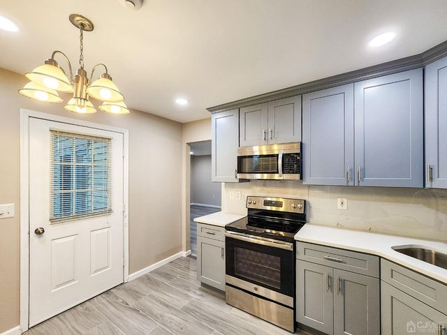 3-D John Adams Court, Monroe, NJ 08831