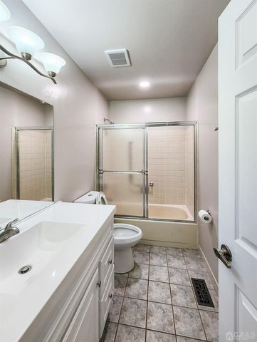 3-D John Adams Court, Monroe, NJ 08831