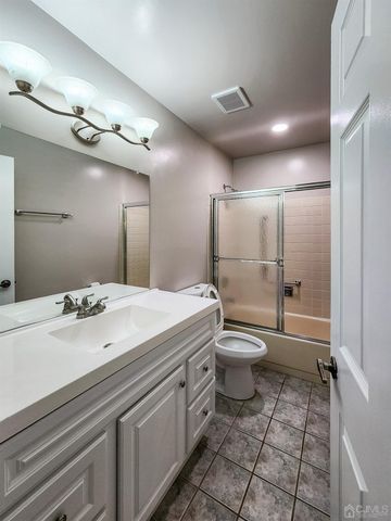 3-D John Adams Court, Monroe, NJ 08831