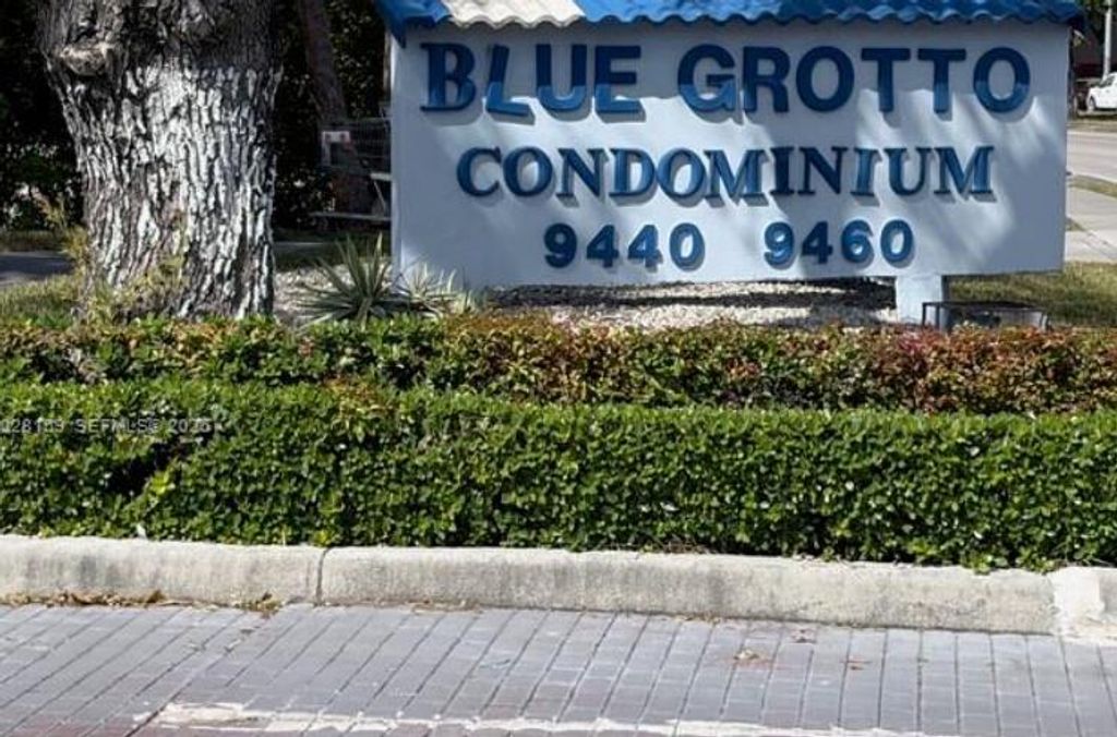 9460 FONTAINEBLEAU Boulevard 324, Miami, FL 33172