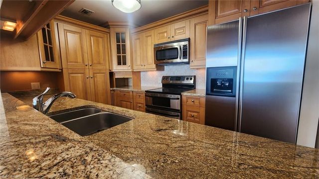 40 Rader St Apt 308, Norfolk, VA 23510