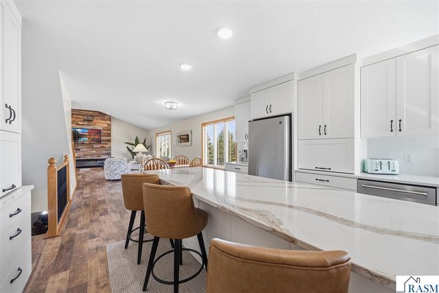 120 Callaway Court, Mankato, MN 56001