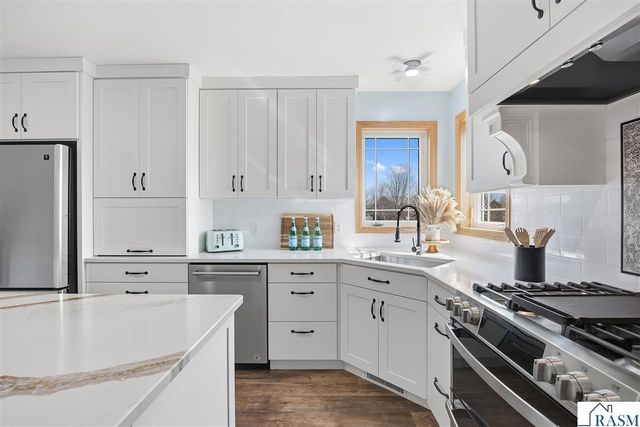 120 Callaway Court, Mankato, MN 56001