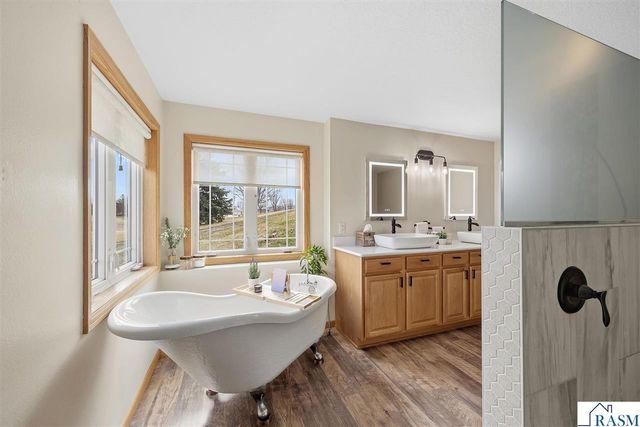 120 Callaway Court, Mankato, MN 56001