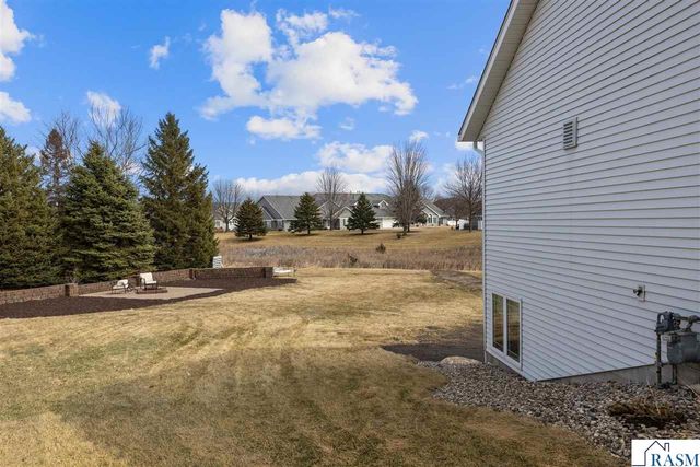 120 Callaway Court, Mankato, MN 56001