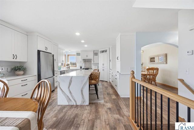 120 Callaway Court, Mankato, MN 56001