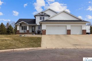 120 Callaway Court, Mankato, MN 56001