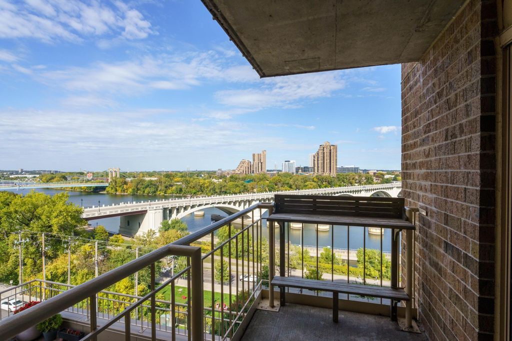401 S 1st Street 822, Minneapolis, MN 55401 — exterior
