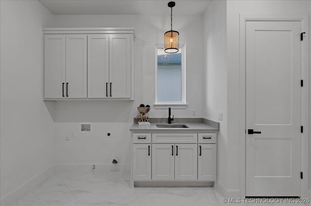 1228 N 72nd Street, Broken Arrow, OK 74014