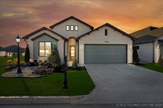 1228 N 72nd Street, Broken Arrow, OK 74014