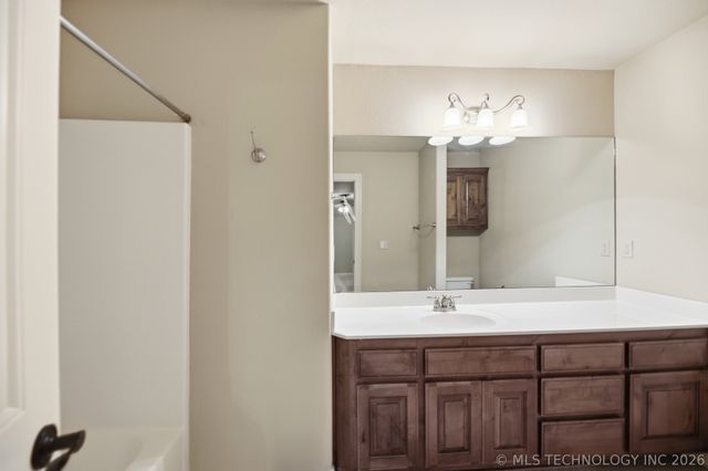 1601 W Ulysses Street, Broken Arrow, OK 74012