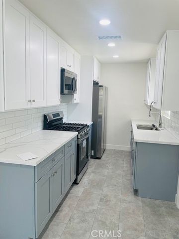 73882 Santa Rosa Way, Palm Desert, CA 92260