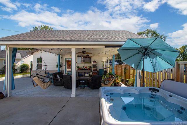 324 W North, Benton, AR 72015