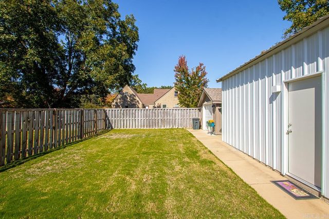 324 W North, Benton, AR 72015