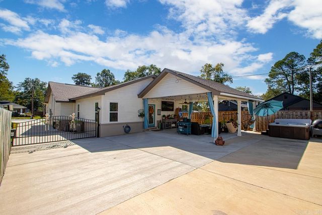 324 W North, Benton, AR 72015