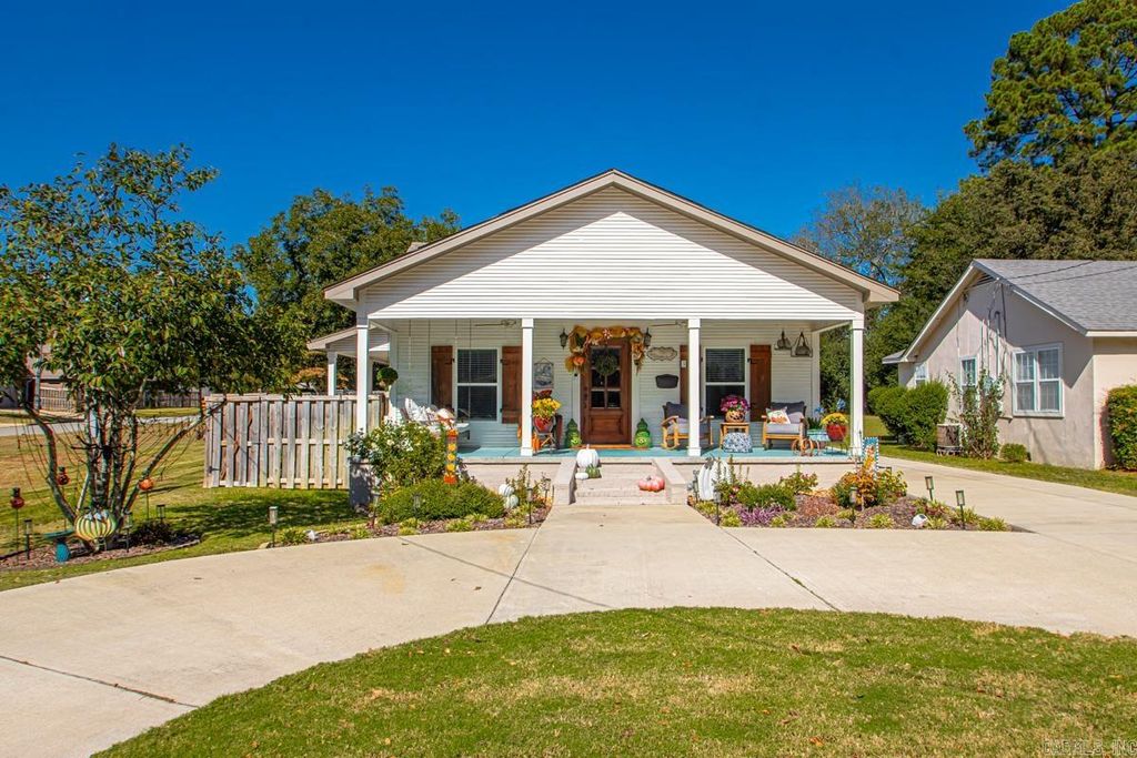324 W North, Benton, AR 72015