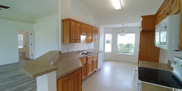 1289 Gailard Dr., Conway, SC 29526