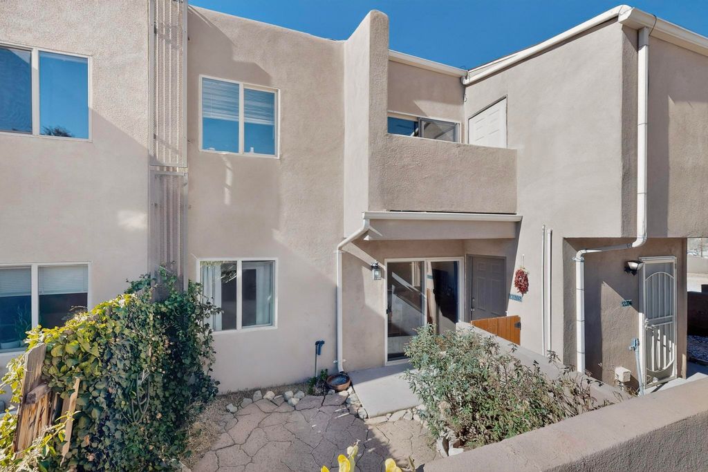 13202 Candelaria Road NE, Albuquerque, NM 87112