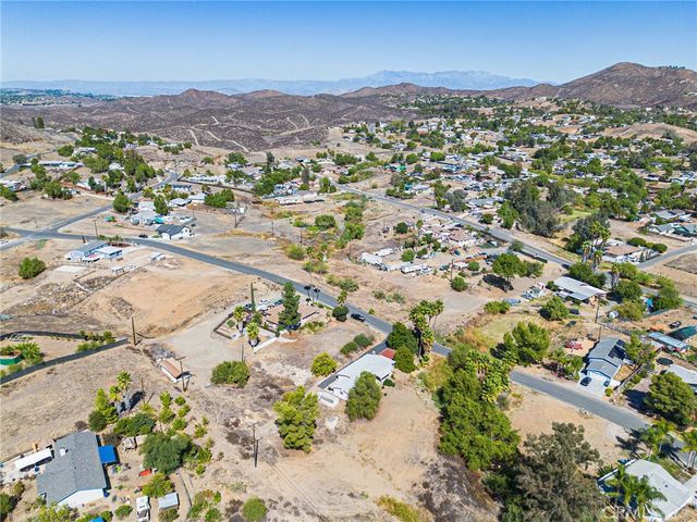 28492 Connecticut Drive, Menifee, CA 92587