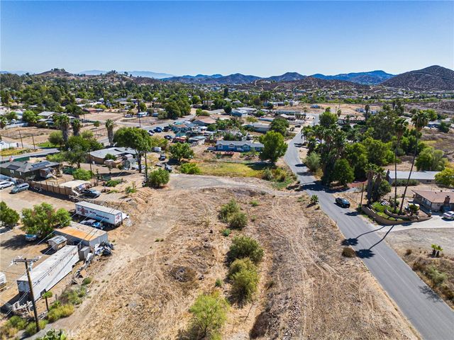28492 Connecticut Drive, Menifee, CA 92587