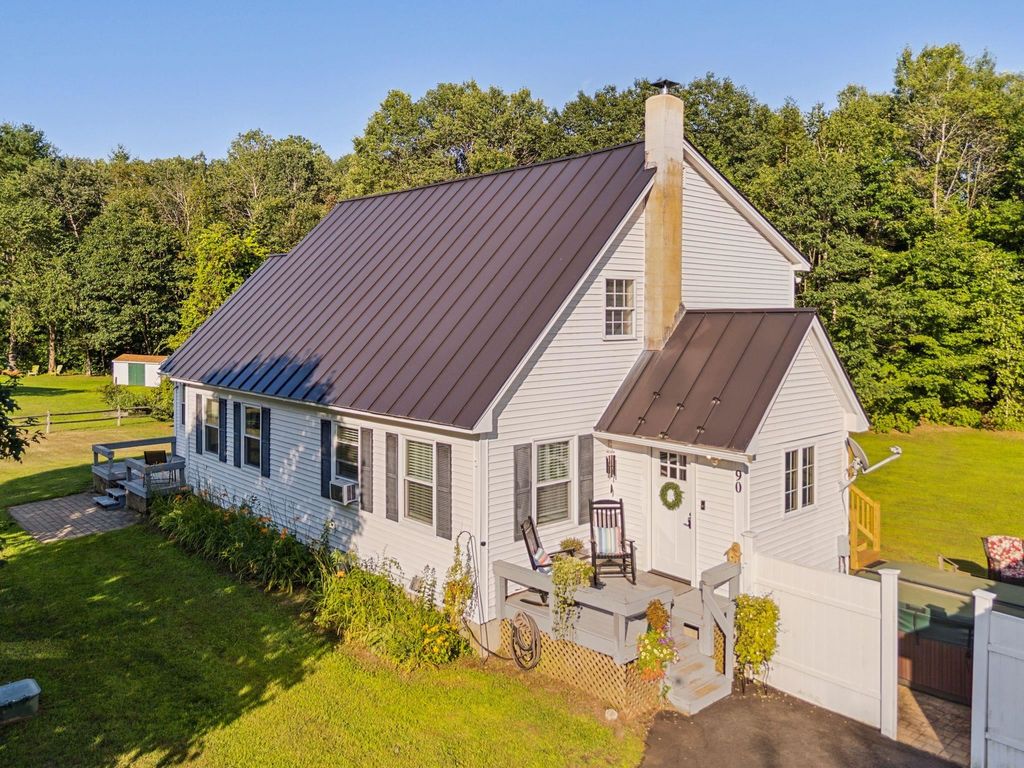 90 Turner Place, Weathersfield, VT 05161