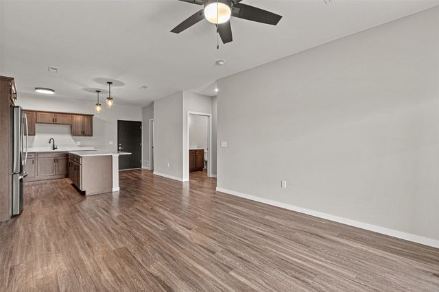 2877 Spring Rose Circle 109, Coralville, IA 52241