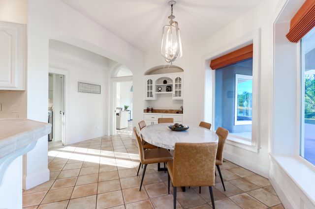 6615 Old Jacksonboro Road, Ravenel, SC 29470