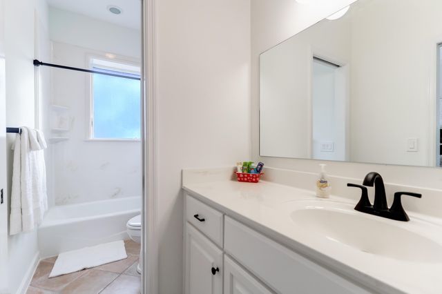 6615 Old Jacksonboro Road, Ravenel, SC 29470